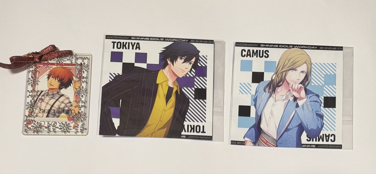 sora_roro's tweet photo. 【交換】うたプリ ドラマCD
SHINING IDOLS' WORKDAY

譲〉
【アナザージャケット】
トキヤ 、カミュ
【ブロマイド】
レン、翔

求〉
音也

※トキヤ のアナザージャケットにはCDケースの爪？（半円部分）の跡がついています。
郵送交換希望です。
よろしくお願いします。 https://t.co/4Nc07tNFaF