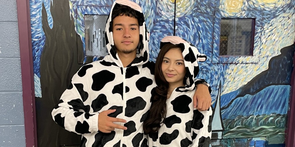 STMCavaliers's tweet photo. Homecoming Week is officially here๐
Weโre kicking things off with a cozy one! Todayโs theme: Sleepover Under the Stars๐ด๐
#STM #Cavaliers #STMStrong #HomecomingWeek #PajamaDay https://t.co/E2z9UzIAbd