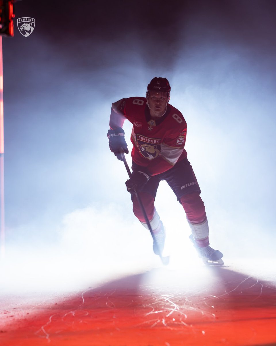 FlaPanthers's tweet photo. 🎱 days away. https://t.co/tPPuSAjnbR