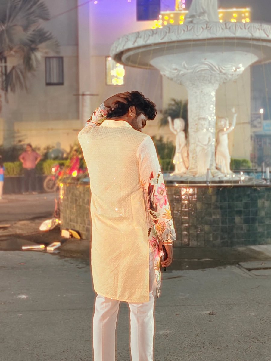 PenniComan's tweet photo. Diwali vibe... https://t.co/ioz4BVK8dK