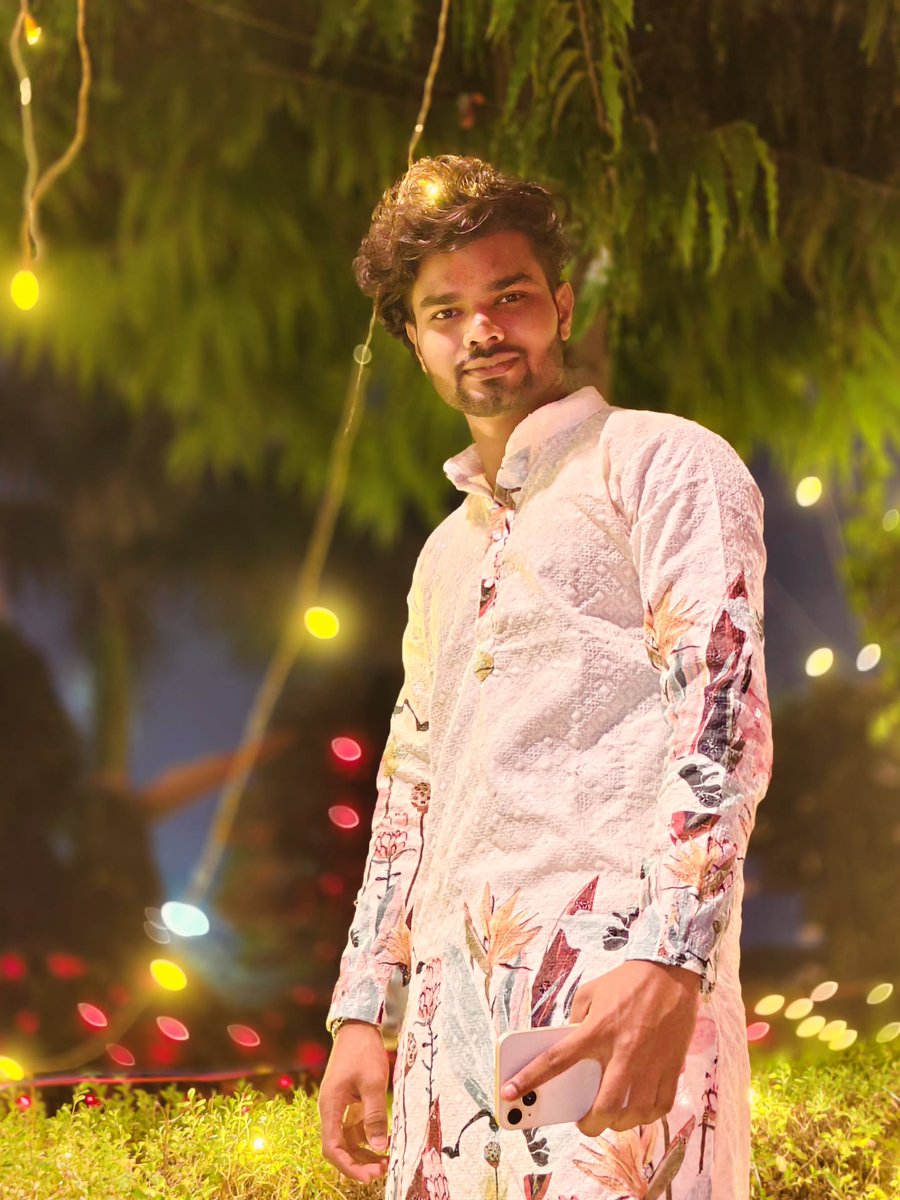 PenniComan's tweet photo. Diwali vibe... https://t.co/ioz4BVK8dK