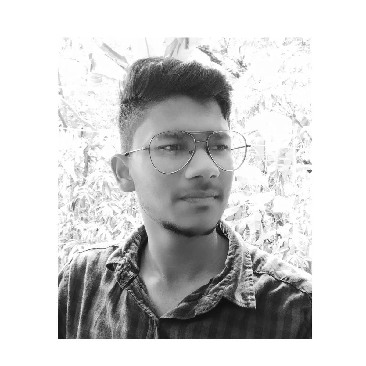OteliaSpelba's tweet photo. Me, myself, and I. https://t.co/fxiuKRTvhD