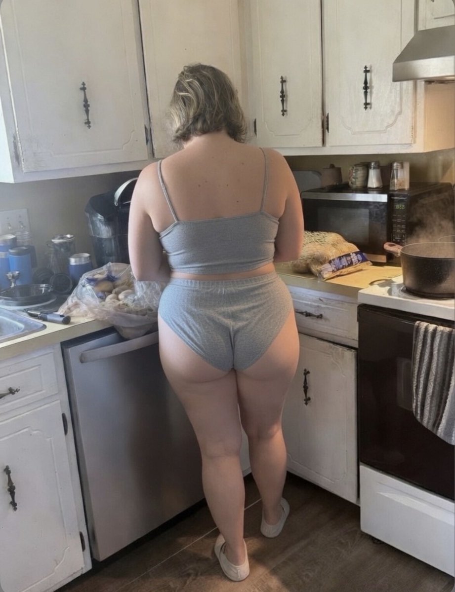 RateYoIRLs's tweet photo. Cuck gave me his mom 

Look at those fuckin tits 

Want to give me a milf you know? Dm me to submit pics https://t.co/rNIXg5smls