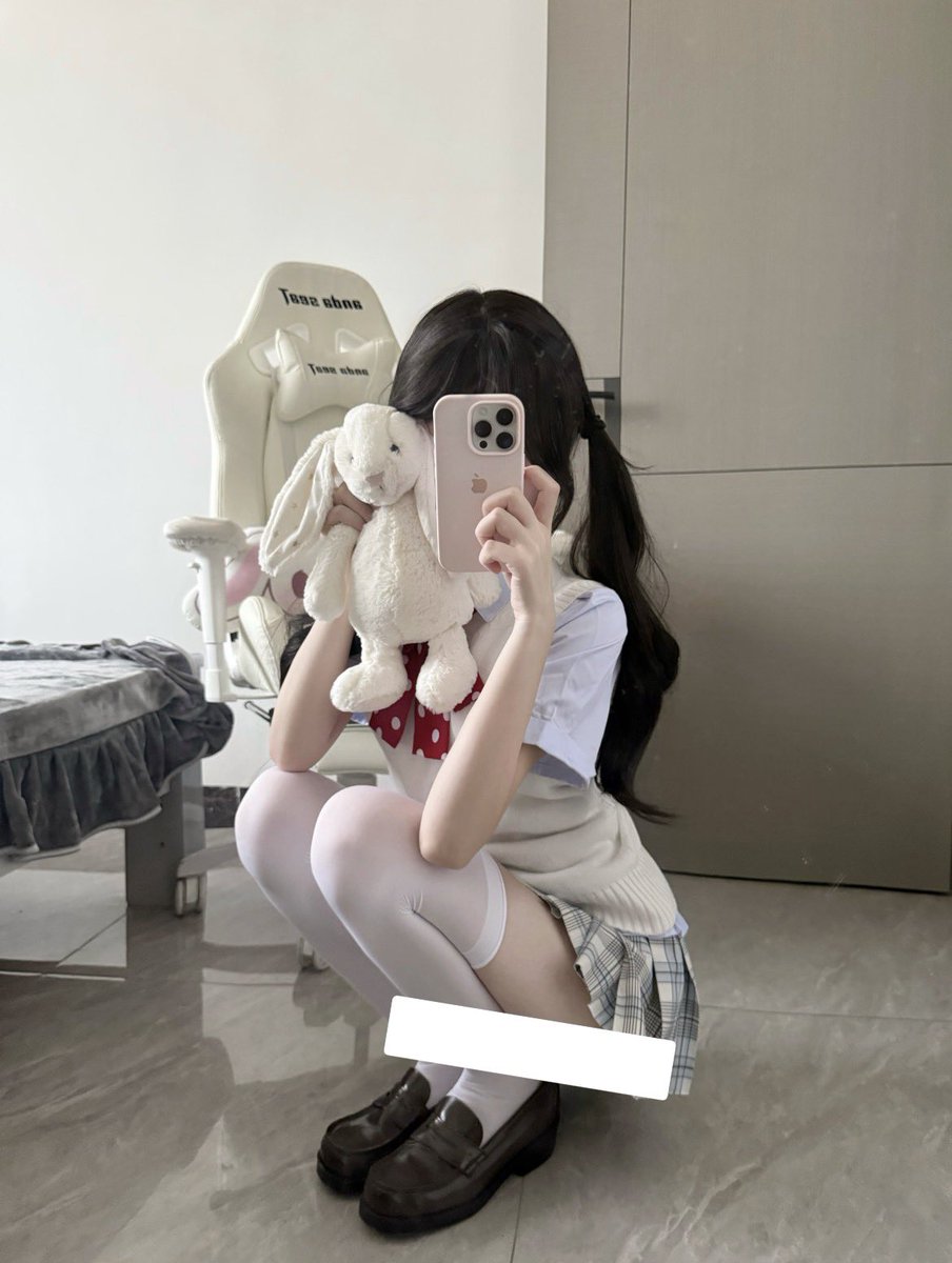 BrookeNeig6p's tweet photo. 这个点还有真人在吗🫣

刚拍的福照！！有人要来說坪嘛？  

是粉哒！！看完不可以乱传噢！！ https://t.co/Ye8JFrQm2u