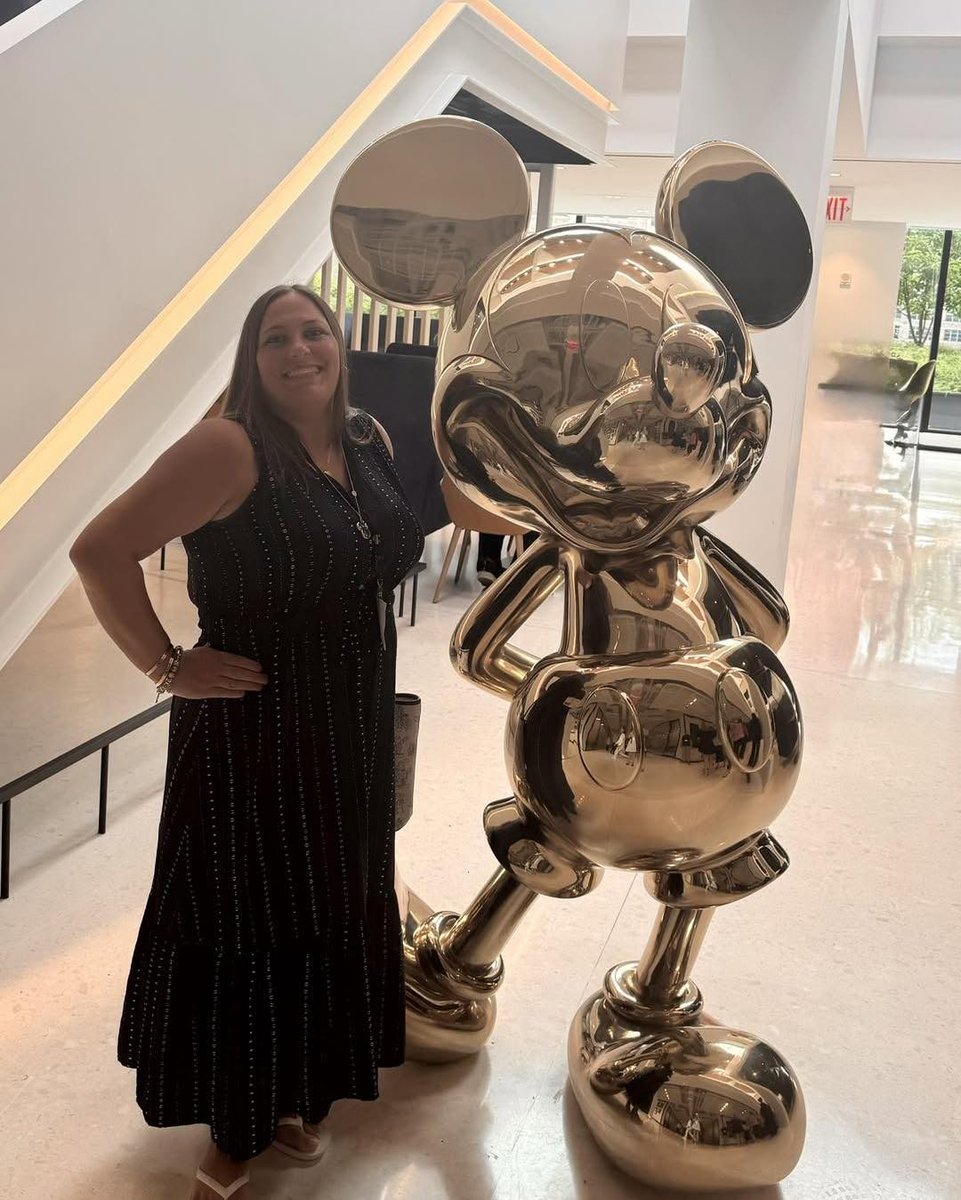 AsiaShumakdb9's tweet photo. Some business moments make you pause and reflect on the journey. Visiting Disney headquarters reminded me how far 101 Dream Vacations has come in 12 years—and why we do what we do: helping families create memories that last a lifetime. https://t.co/DaFIC4oTEb