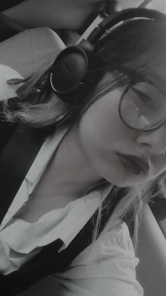 nai_haii's tweet photo. #AtinySelcaDay https://t.co/j5Lbf8aZrF