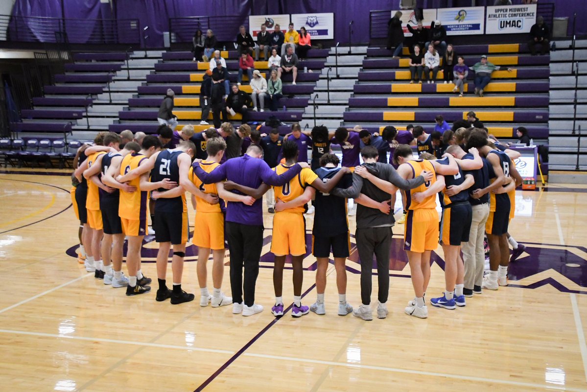 unwmbb's tweet photo. It’s @thenccaa #KingChasingDay!
Today, we recognize and celebrate the core NCCAA principles we incorporate into our program through our service, attitude, sportsmanship and work ethic, day in and day out.
#ThankfulnessTogethernessToughness #CompeteWithPurpose https://t.co/DnABaoEcgx