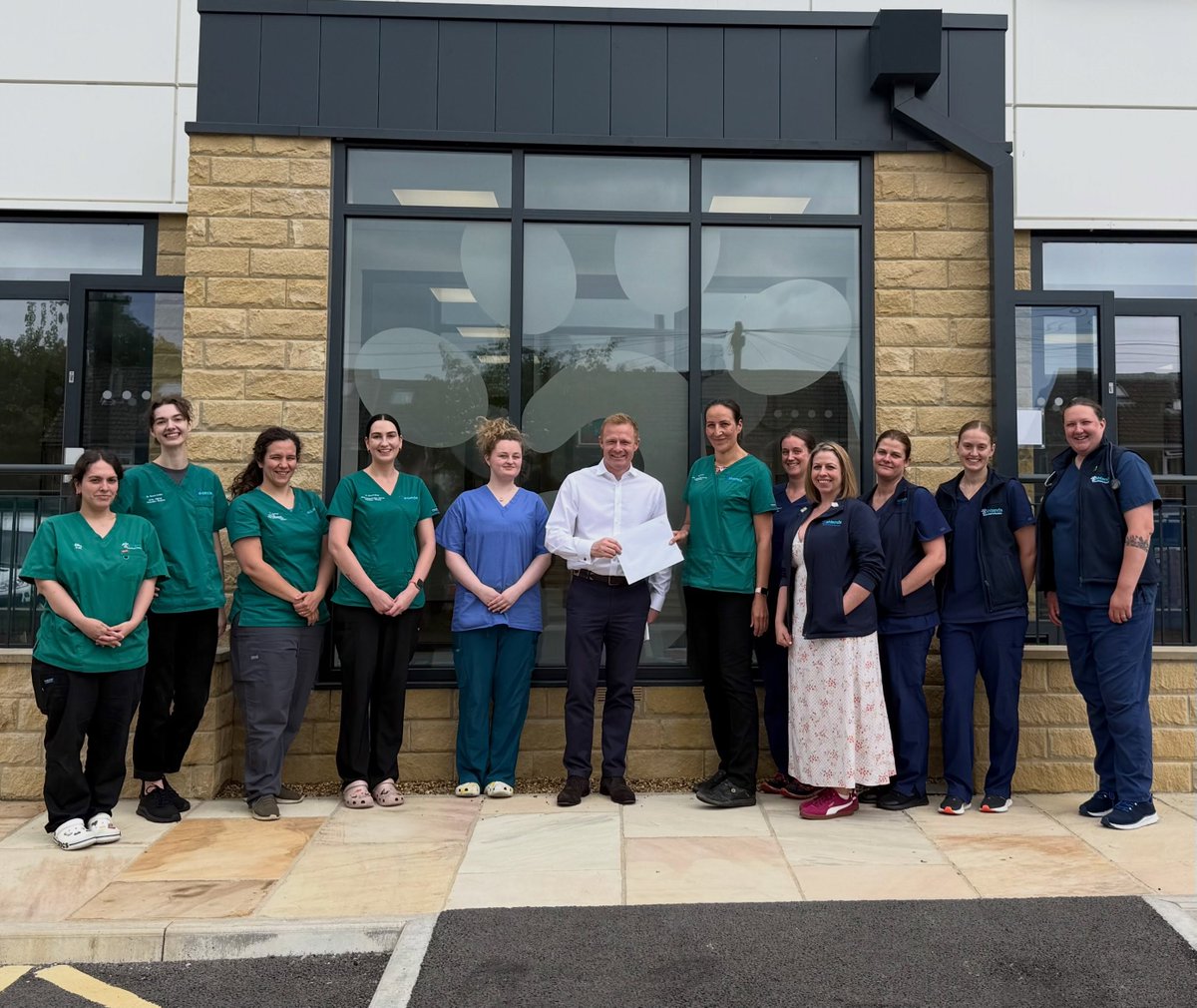 KizzyEastep7's tweet photo. Following my visit to Ashlands Veterinary Centre in Ilkley, the team invited me back to discuss the proposed Veterinary Surgeons Bill and where it could be improved. We discussed workforce pressures, rising care costs and the practical impact of https://t.co/F9a732J0jN