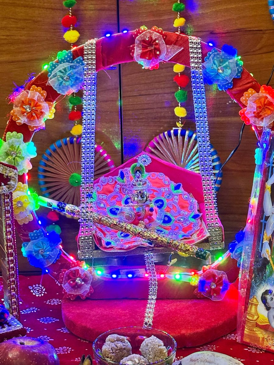 JongStam0k's tweet photo. Warm wishes on Janmashtami. https://t.co/EuaYSECwPa