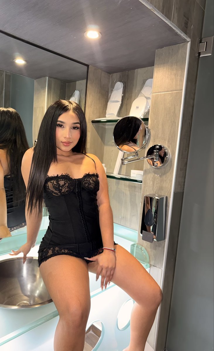 CamilaTorrm51's tweet photo. Lindo inicio de semana mis bebe🖤🔥

📍CDMX https://t.co/A08hCVTlTX