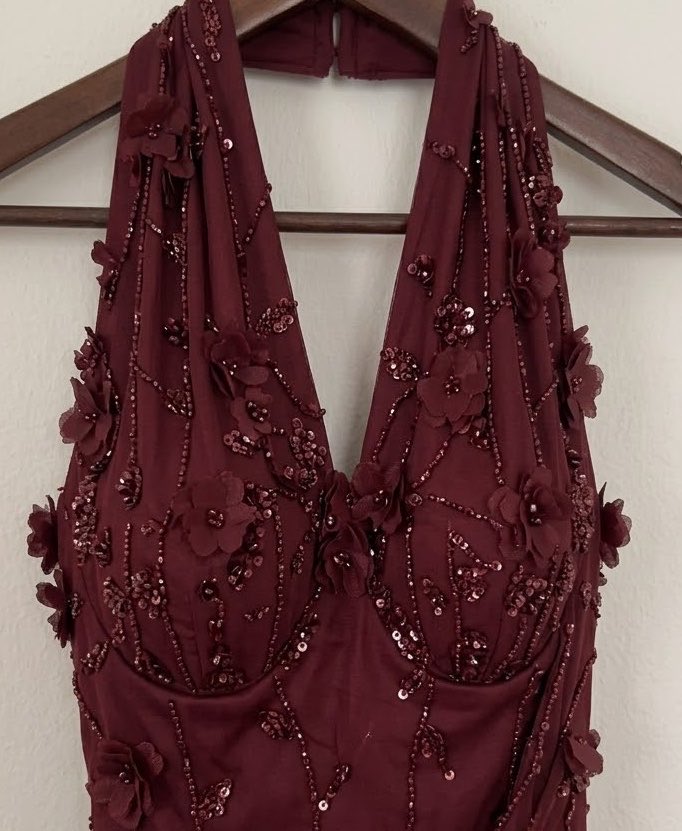 VI77_ss's tweet photo. Burgundy♥️ https://t.co/fHzbNeIyoF