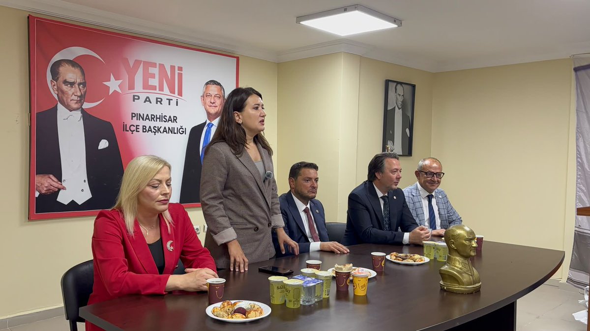 GokceGokcen_'s tweet photo. YENİ Parti Pınarhisar İlçe Başkanlığımızda örgütümüzle bir araya gelerek gündemi değerlendirdik, çalışmalarımıza ve partimizin siyasi kuruluş aşamasına dair karşılıklı bilgi alışverişinde bulunduk. https://t.co/YV5betyDsB