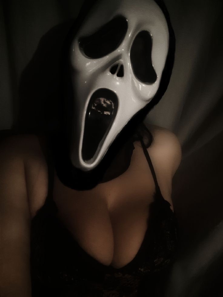 alliettlecrazy's tweet photo. scary enough? xx https://t.co/YSuIHkUndz