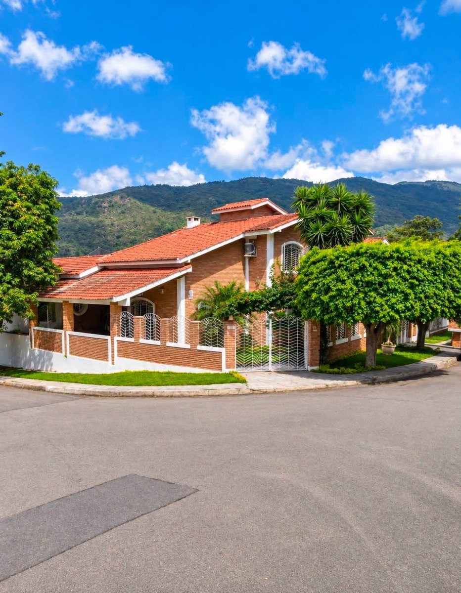 adoravelcasa's tweet photo. Bela casa com uma linda paisagem 💚 🏡 
Atibaia São Paulo/SP https://t.co/6lG5gHDqV3