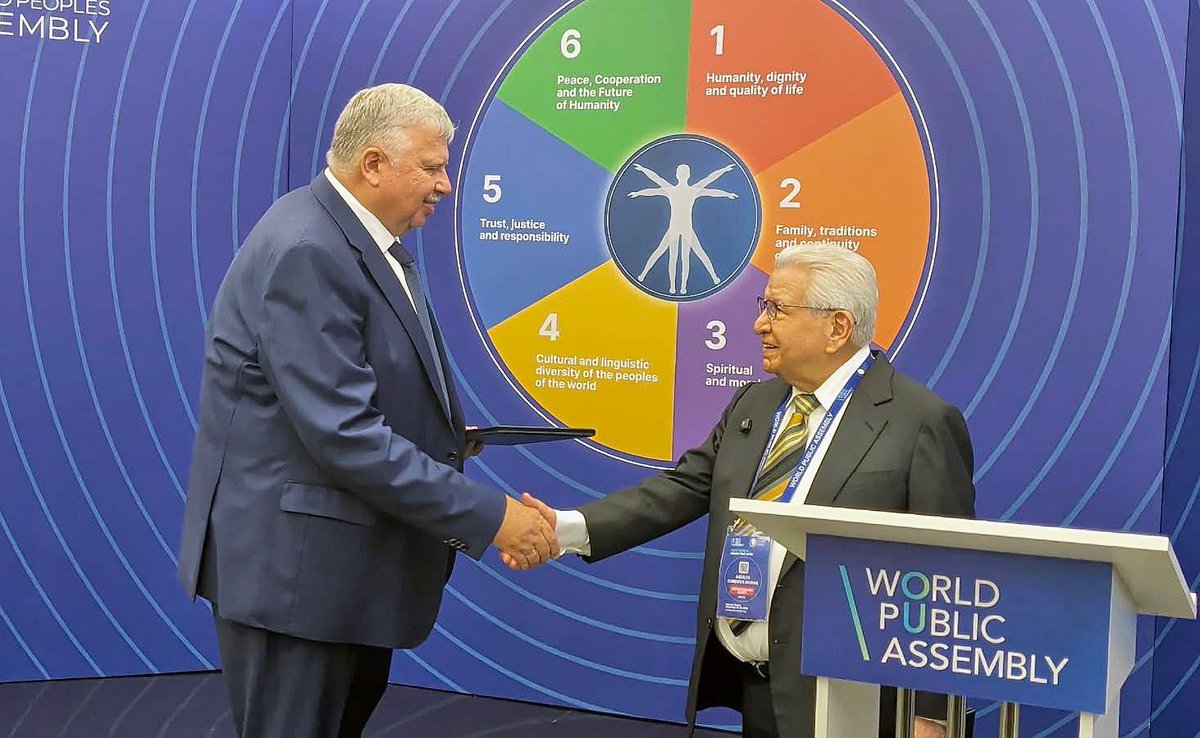 OdracirMM09's tweet photo. Los pueblos del mundo deben tomar el poder y crear una sociedad mejor: Aquiles Córdova, en la Asamblea Pública Mundial, en Rusia https://t.co/nV06iFQ8pK