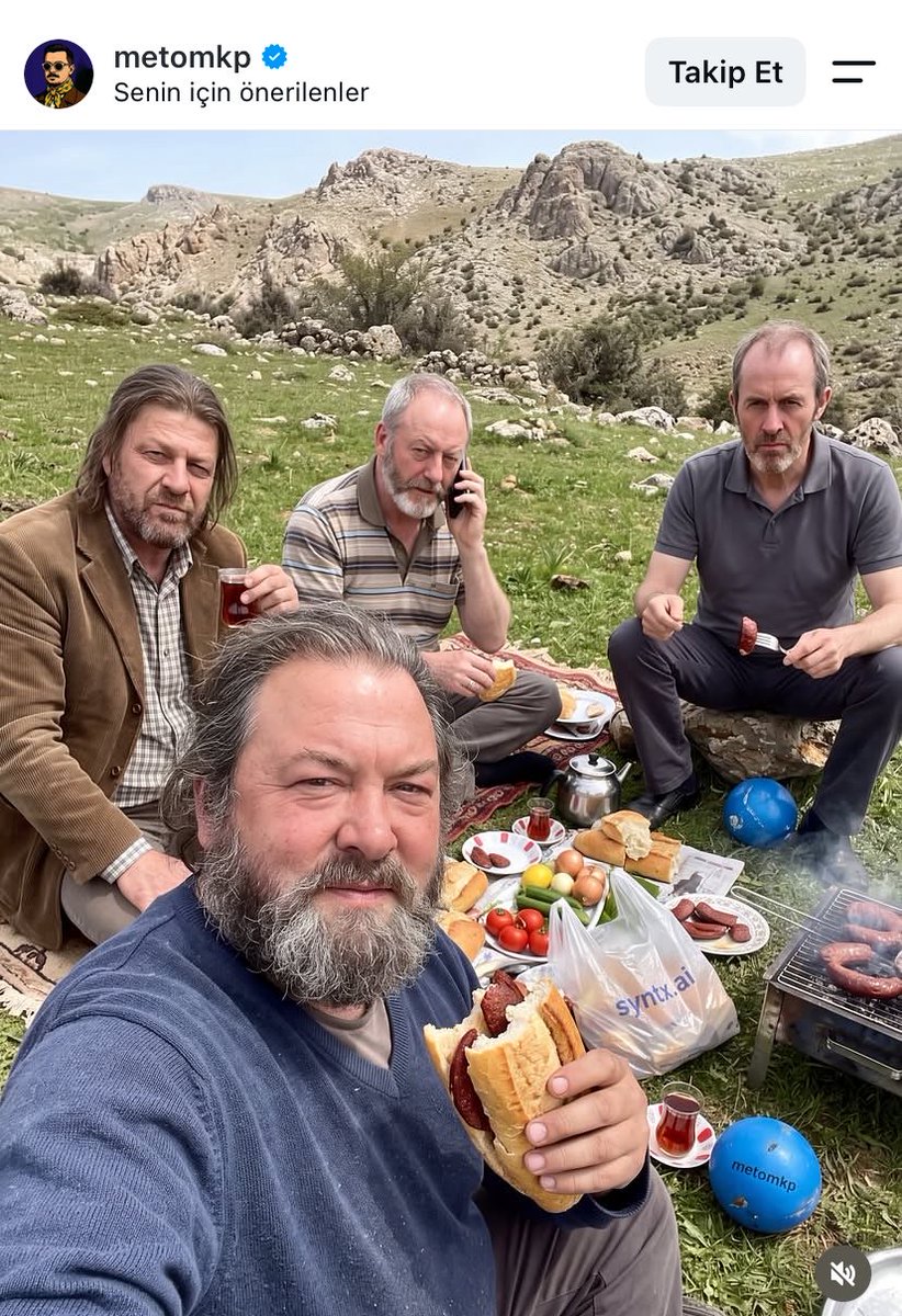 imherefornoonee's tweet photo. biri bile mi sırıtmaz ya cuk oturmuş hepsi deliricem SÖSKSKSJSJSJSJ https://t.co/q396ng8MyK