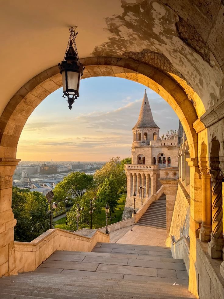 echoesofworld's tweet photo. Budapest, Hungary https://t.co/lAaqrYvrCh