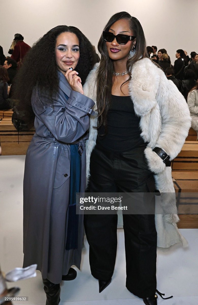 The_Urban001's tweet photo. Tems &amp; Jorja Smith 📸🤩 https://t.co/WFdRxDQMP0