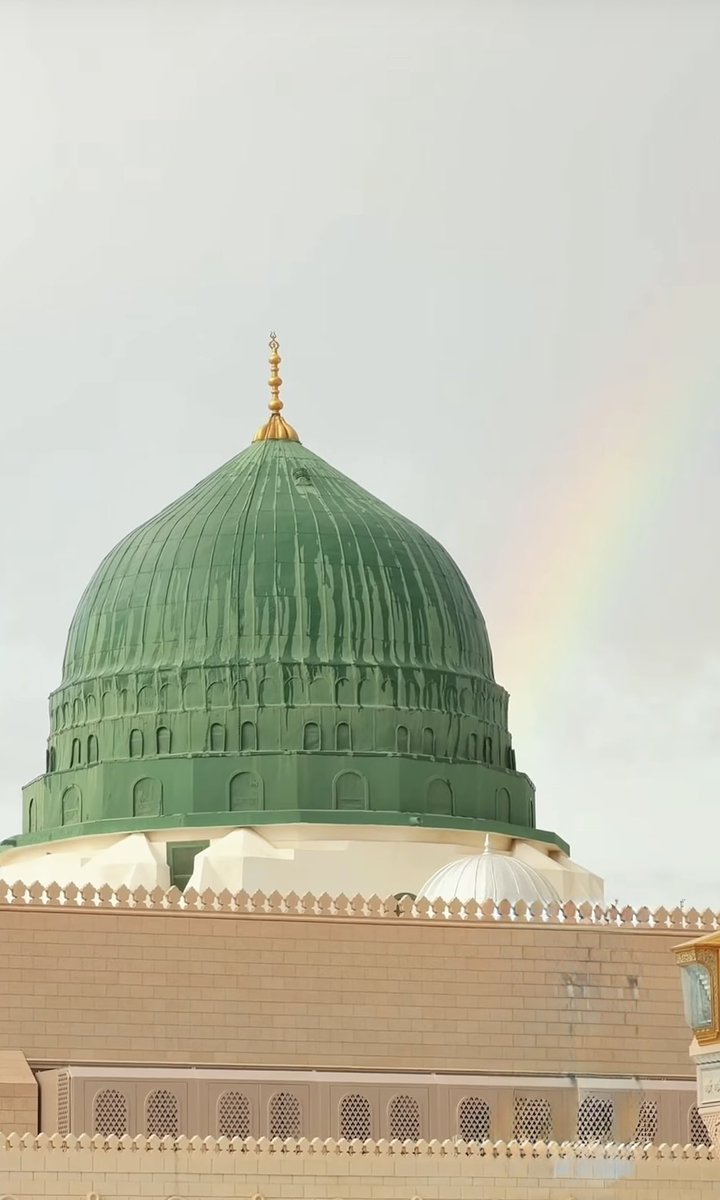 butt_palvisha's tweet photo. La ilaha illa anta subhanaka inni kuntu minaz-zalimin ❤️😇
#madina https://t.co/VgCR32g5BU