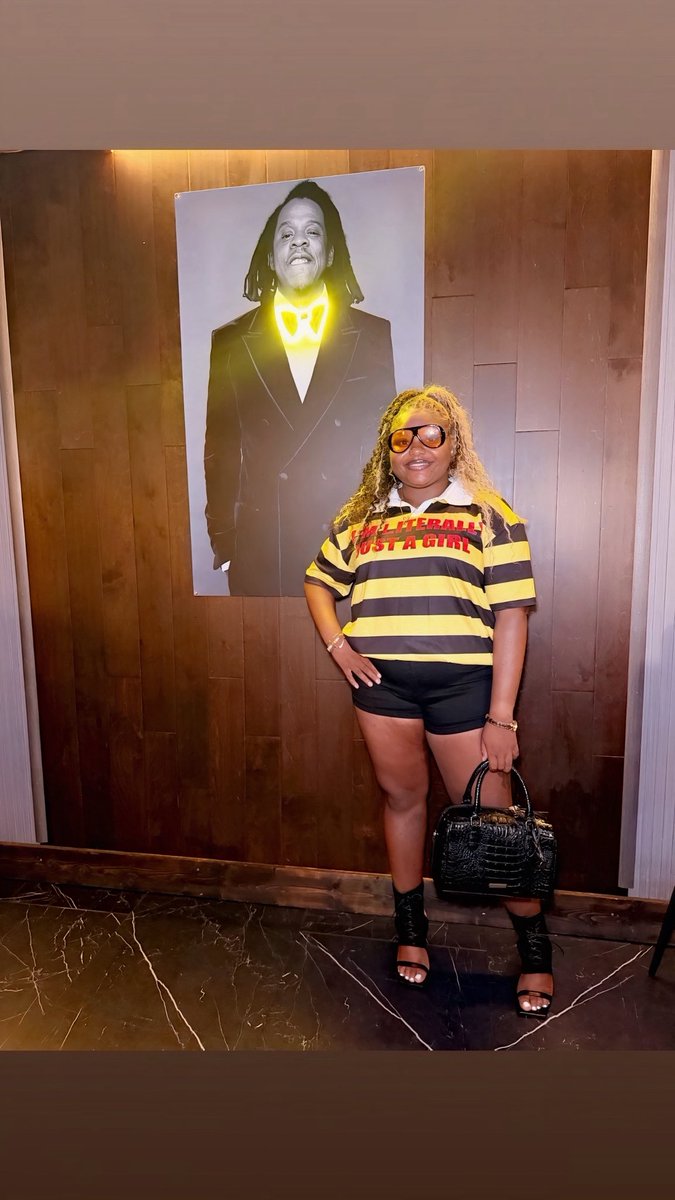 _nonchalantk's tweet photo. Too fine to be this humble 💛🖤✨ ##break’em https://t.co/4wEOGXfUFF