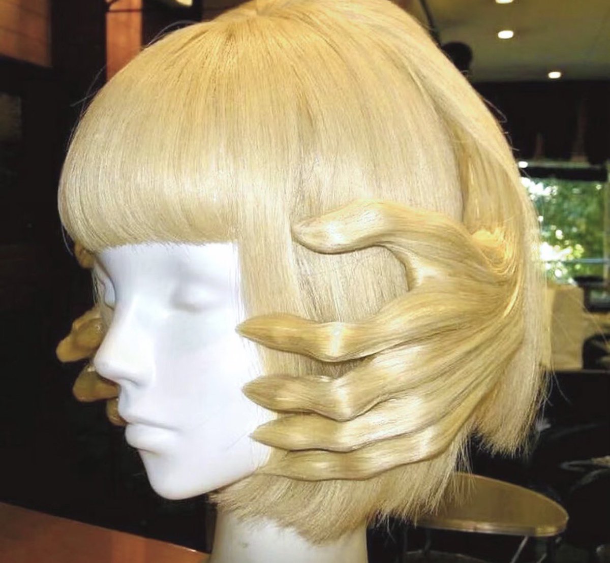 gobIinarchive's tweet photo. hair piece sculpture by Shinji Konishi https://t.co/1NhmW9HUvw