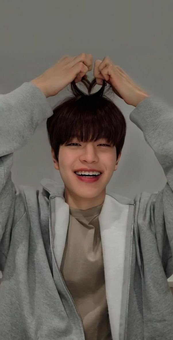 sgchangfs's tweet photo. Feliz aniversário meu amor, te conhecer foi a melhor coisa que já aconteceu na minha vida, que esse dia seja muito especial para vc, te amo muito meu bebezinho 🐶🤍✨

#널_감싼_우주가_될게_승민아
#DivineVocalSeungmin 
#HappySeungminDay https://t.co/sbt5uoxEnv