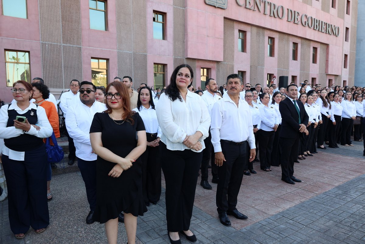 IssstesonGob's tweet photo. 🎶 En esta ocasión se contó con la participación musical de la Orquesta Didáctica Odamis de la Casa Club del Jubilado y Pensionado de Isssteson, quienes además de amenizar el evento, interpretaron con majestuosidad el glorioso Himno Nacional Mexicano.

3️⃣▶️3️⃣ https://t.co/UcVOBQaFmv