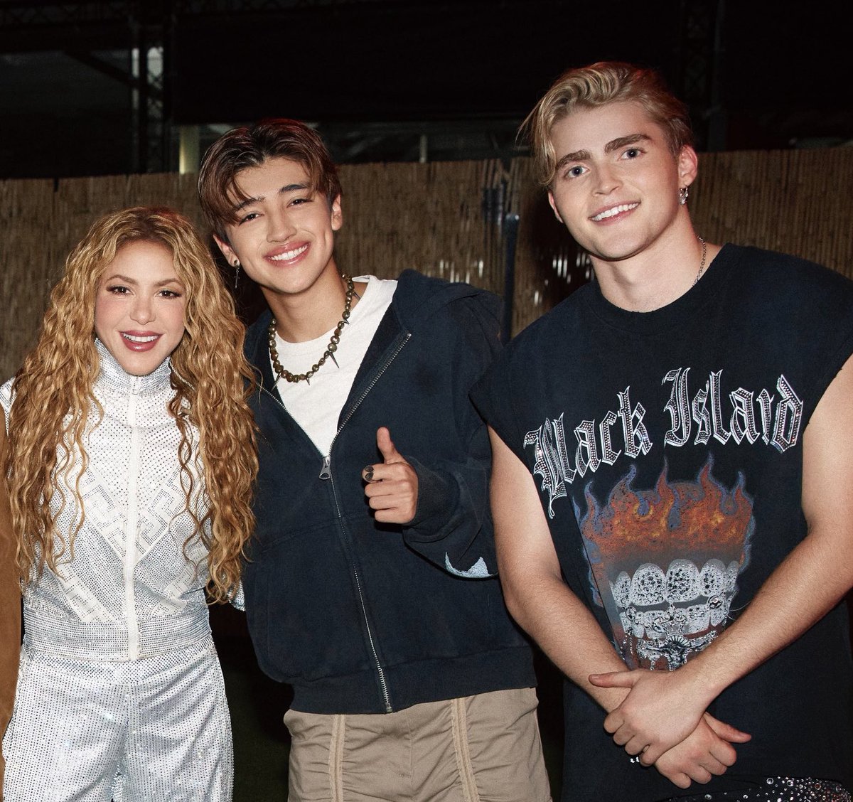 drewvenega's tweet photo. ver como milan y sasha van perdiendo sus rasgos de adolescentes 🥹 https://t.co/cjTnaglMDU