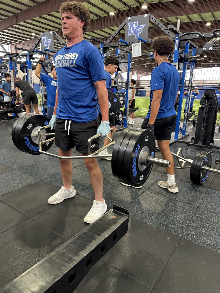 NFBaseball's tweet photo. It’s a light work Monday on the #Northside🪽🪽. Taking it easy in the weight room to start the week. No days off on this side of 80. #WAWG https://t.co/4A55Aliw70