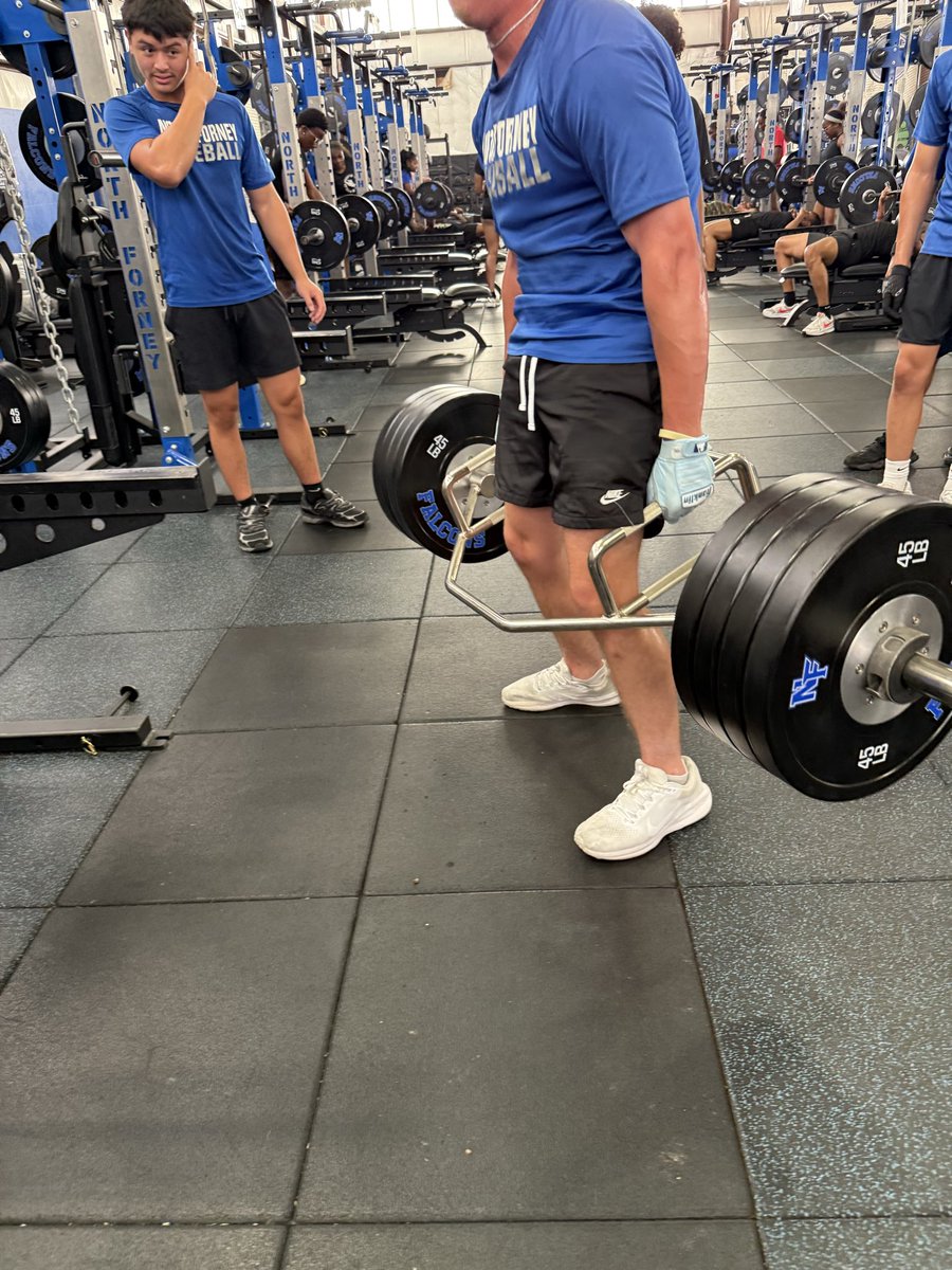 NFBaseball's tweet photo. It’s a light work Monday on the #Northside🪽🪽. Taking it easy in the weight room to start the week. No days off on this side of 80. #WAWG https://t.co/4A55Aliw70