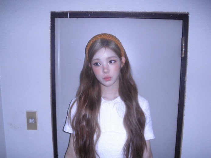 yuhablunt's tweet photo. i miss her digicam pictures https://t.co/7whGrEeIqm