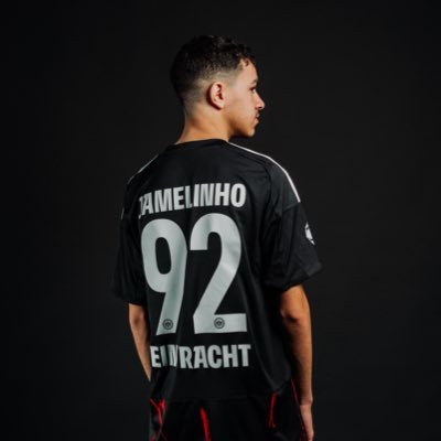 elpepeloco6's tweet photo. JOBLIFE 🇫🇷 — ROSTER LEAK

Sebe, former SGE coach, has reportedly reached a verbal agreement with Joblife 👀

🇫🇷 He’s looking to build around Pa1ze, with Jamelinho213 also reportedly on his radar but he wait M8 final decision . 

🔥 Joblife cooking. https://t.co/phGeKT0pK3