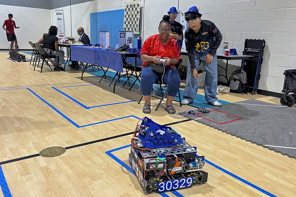 cityoflaurel's tweet photo. We had a blast at the Laurel STEM Fair on September 19th! Thanks to the Hey! Dr. Tay Foundation and everyone who had a hand in putting together this fun and educational event! https://t.co/RHdY5HRci4