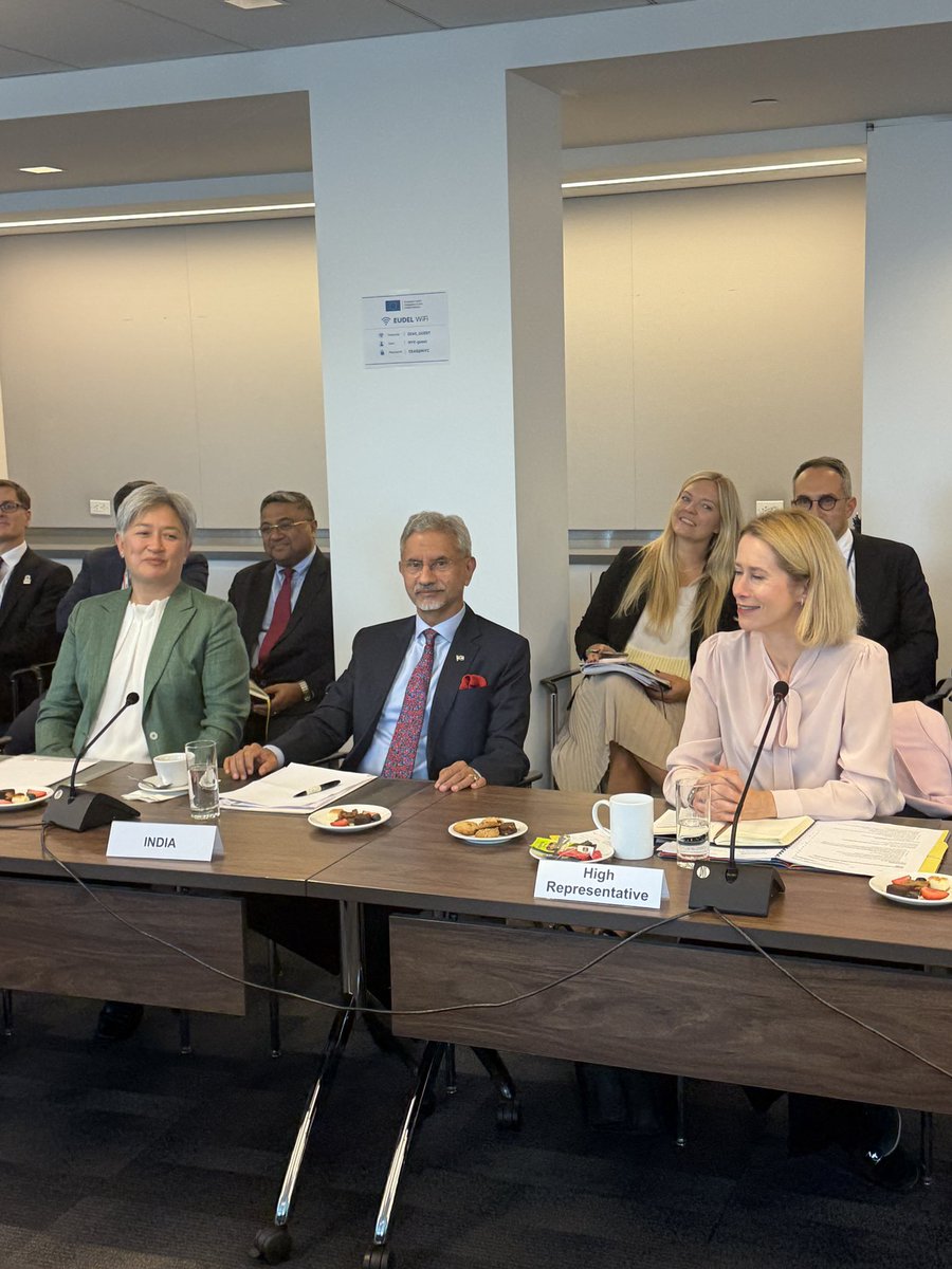 DrSJaishankar's tweet photo. Appreciated meeting my European Union colleagues this afternoon in New York #UNGA81 

Discussed India-EU cooperation, multilateral issues and current developments, including in the Gulf, Ukraine and Indo-Pacific.

#UNHighLevelWeek https://t.co/cstCNWNrs9