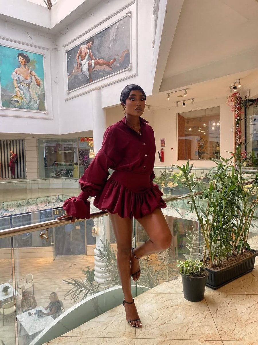 TheaSaucetdd4's tweet photo. New two-piece set

Sizes: S, M, L, XL, 2XL, 3XL 
Price: 45, 000 TSH 
Material: High quality 
Color: Maroon 
Location: Aggey na Msimbanzi, Kariakoo 
Contact: 0718805932 https://t.co/K3hO9hdcDZ