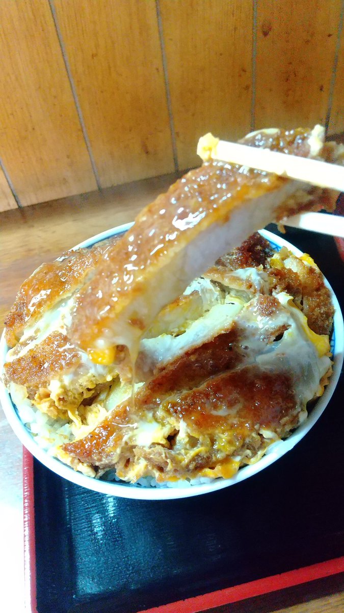suuuuuchan50024's tweet photo. #令和8年9月備忘録
いときん食堂へ
秋田の人なら知らない人がいない食堂さんで特にかつ丼の知名度は☝️
去年臨時休業でフラれてリベンジ
でした🤟
甘くなく食べ飽きしない味付けで
甘味は玉葱と米の甘さで調和が取れてます🎵
美味しかったですぅ😋
ご馳走さまでした😀
#いときん食堂
#秋田三大かつ丼 https://t.co/LSI4WSwvfV
