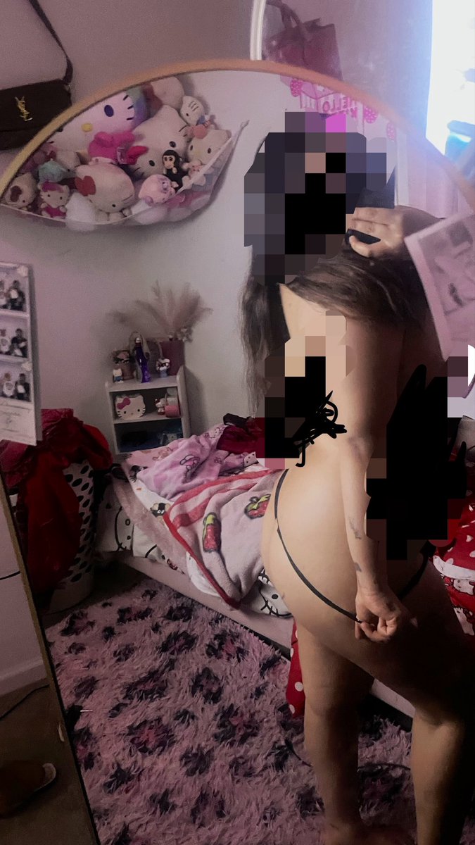 Unknowngoon3raz's tweet photo. i want someone to cum fuck me so rough😫💦💦till i squirt and cum #az #bigass #of #azadiil #meets #links #nfs https://t.co/oujgDx9DNn