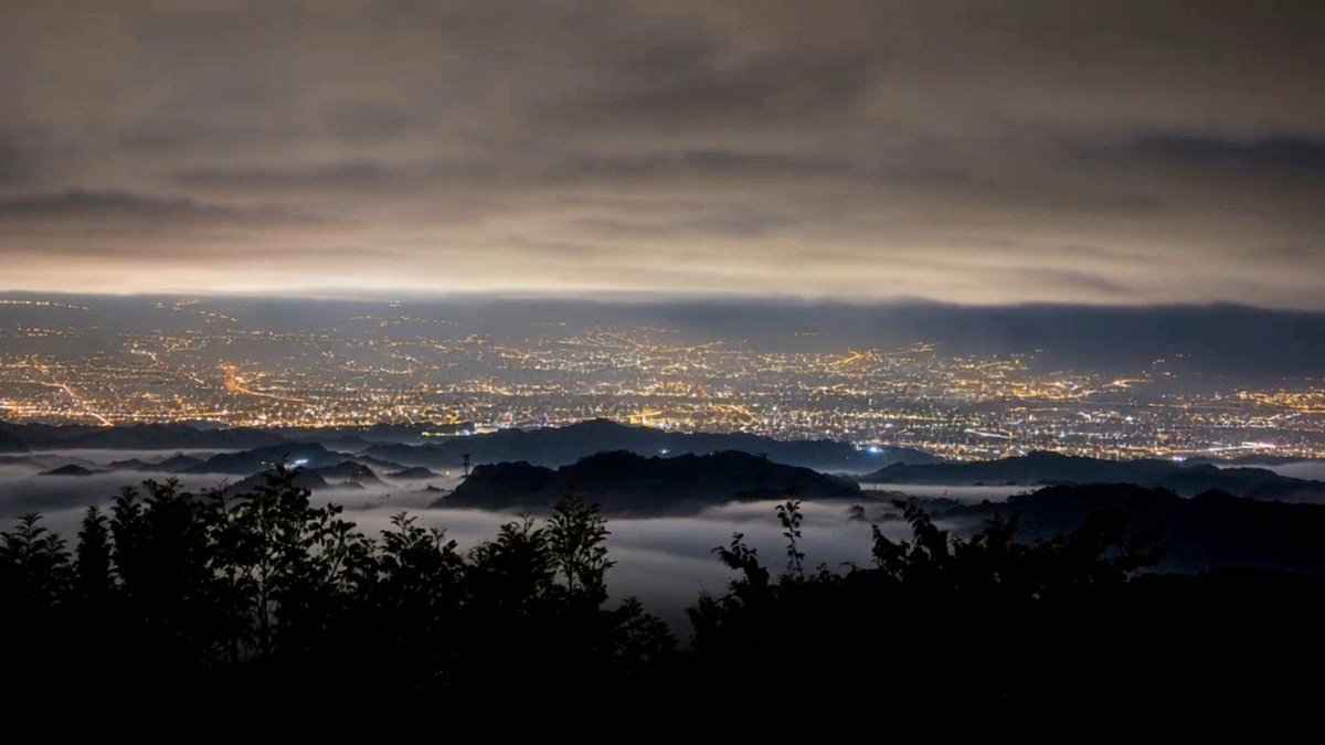 LaveraNevuis's tweet photo. Nantou, Guoxing—Smile Mimi

Lazy forest getaways and million-dollar night views, all in one place! Follow Ai Camping for more quality campsites. https://t.co/LsGKpICx5a
