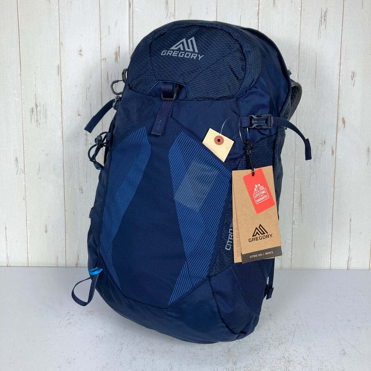 2ndgear_online's tweet photo. 【Gregory シトロ 30】30Lのバックパックが特価14499円!通気性抜群のVaporSpanサスペンション採用で、日帰りハイキングに最適。レインカバー付き、ハイドレーション対応。状態良好な美中古品!詳細はこちら→ https://t.co/9uL4ZLjE3M #Gregory #Citro30 https://t.co/XiAhezuSSy