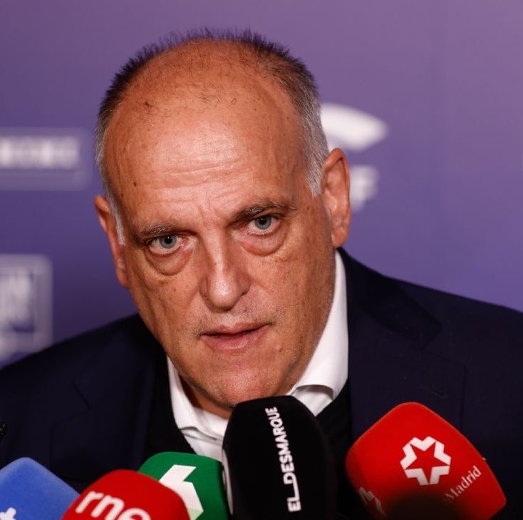 RM4Arab's tweet photo. 🚨🗣️ خافيير تيباس (رئيس رابطة الليغا): "ريال مدريد لم يخسر الديربي بسبب الحالات التحكيمية التي يتحدث عنها".

"سلوك قناة ريال مدريد سيء للغاية وهدفه الضغط على الحكّام". https://t.co/j6LR6kH0sH