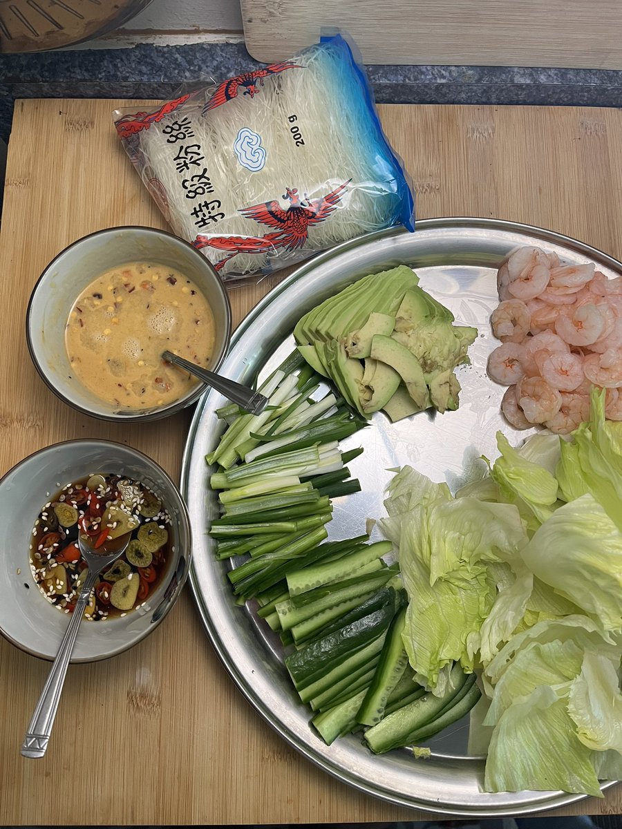 Agent99c's tweet photo. Rice paper spring rolls for a nice Sydney spring day
#spring #springrolls #foryou #foodie #eatwell https://t.co/RmqSY5GiwL
