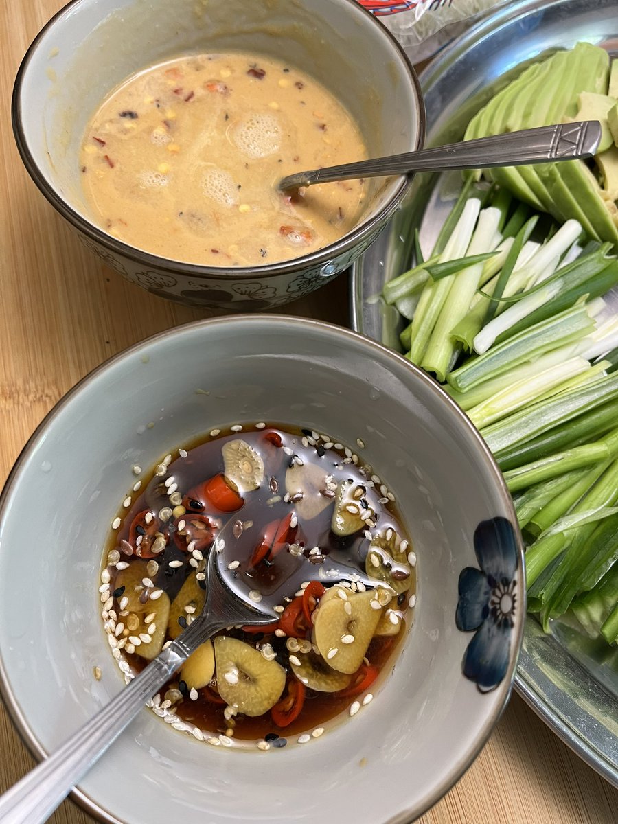 Agent99c's tweet photo. Rice paper spring rolls for a nice Sydney spring day
#spring #springrolls #foryou #foodie #eatwell https://t.co/RmqSY5GiwL