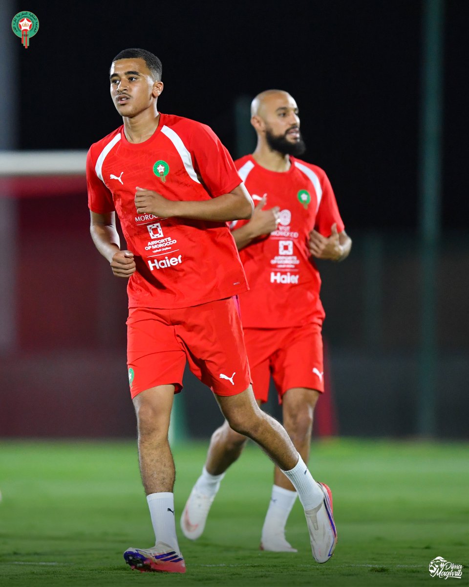 EnMaroc's tweet photo. أول حصة تدريبية لمنتخبنا الوطني 🦁

𝙁𝙞𝙧𝙨𝙩 𝙨𝙚𝙨𝙨𝙞𝙤𝙣, 𝙛𝙪𝙡𝙡 𝙛𝙤𝙘𝙪𝙨! 💪

#DimaMaghrib 🇲🇦 https://t.co/1sfH5qilNY