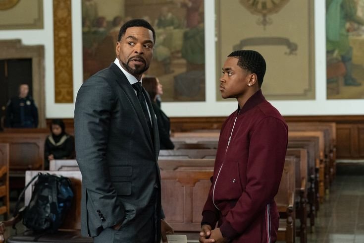 ishimweOFC's tweet photo. I don't understand the person who gave this nigga a role to play as a lawyer in "Power" while I appreciate his role as a thug in "How High," "The Cobbler," and more 😂😂. Which role do you think he fitted in well? https://t.co/xggNjwU99U