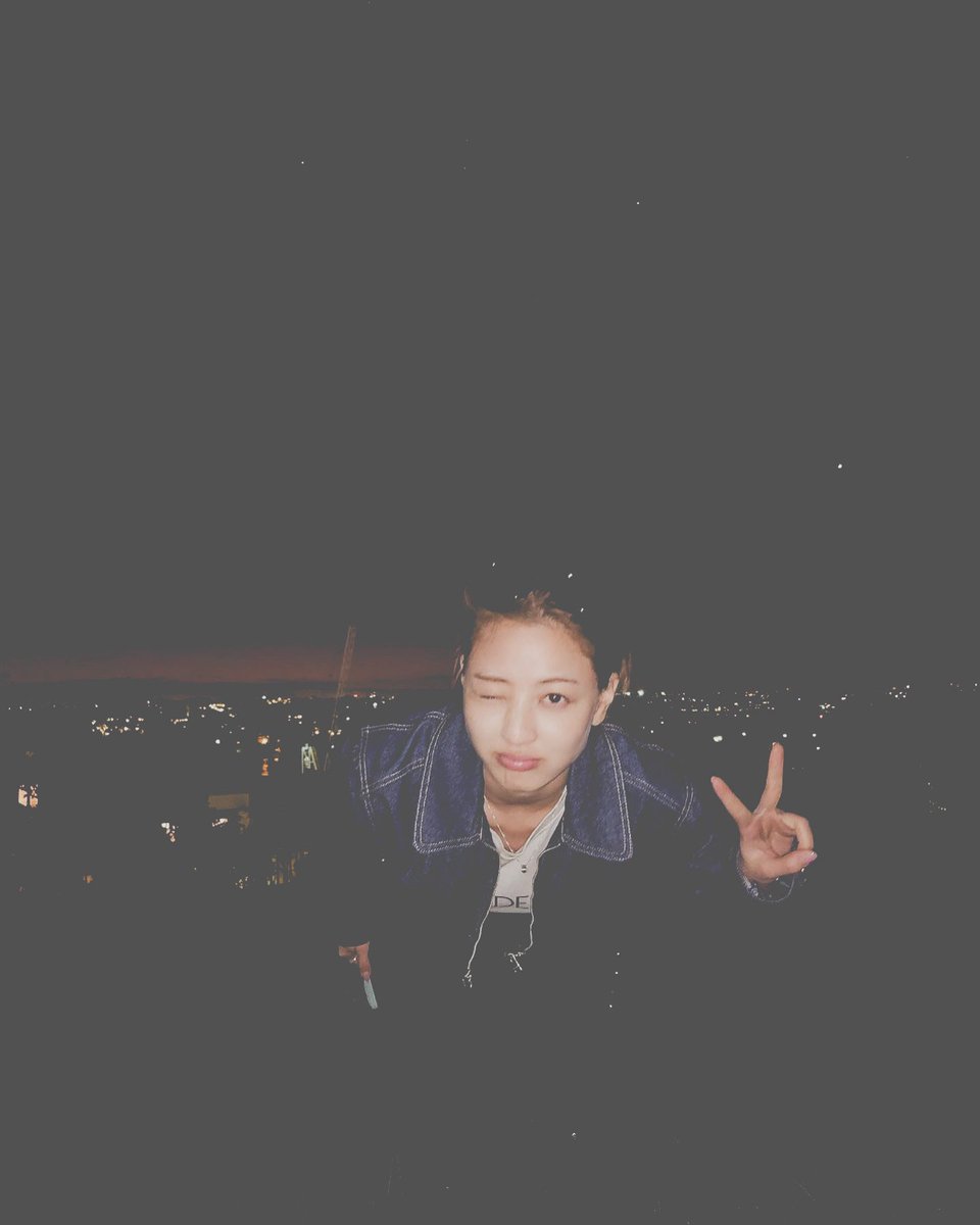 Jijhyo's tweet photo. https://t.co/WGPJI05xKB