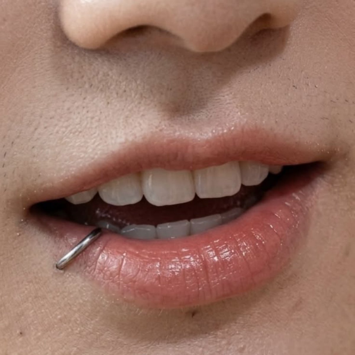 canjuntae's tweet photo. piercing on your lips it’s perfect https://t.co/oKf32AS64D