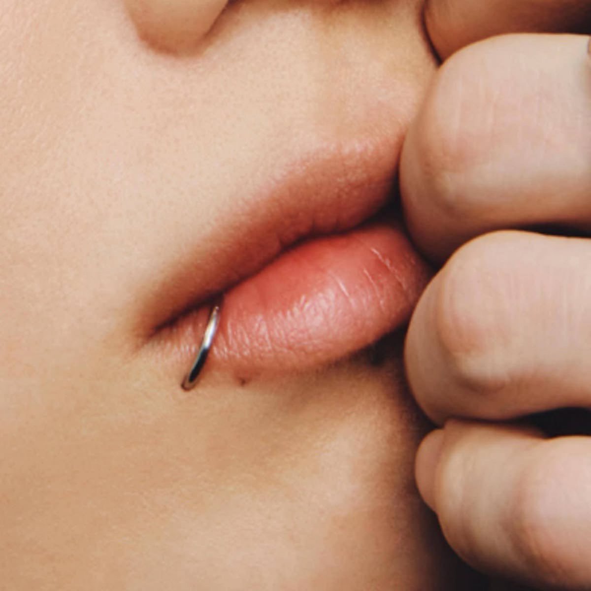 canjuntae's tweet photo. piercing on your lips it’s perfect https://t.co/oKf32AS64D