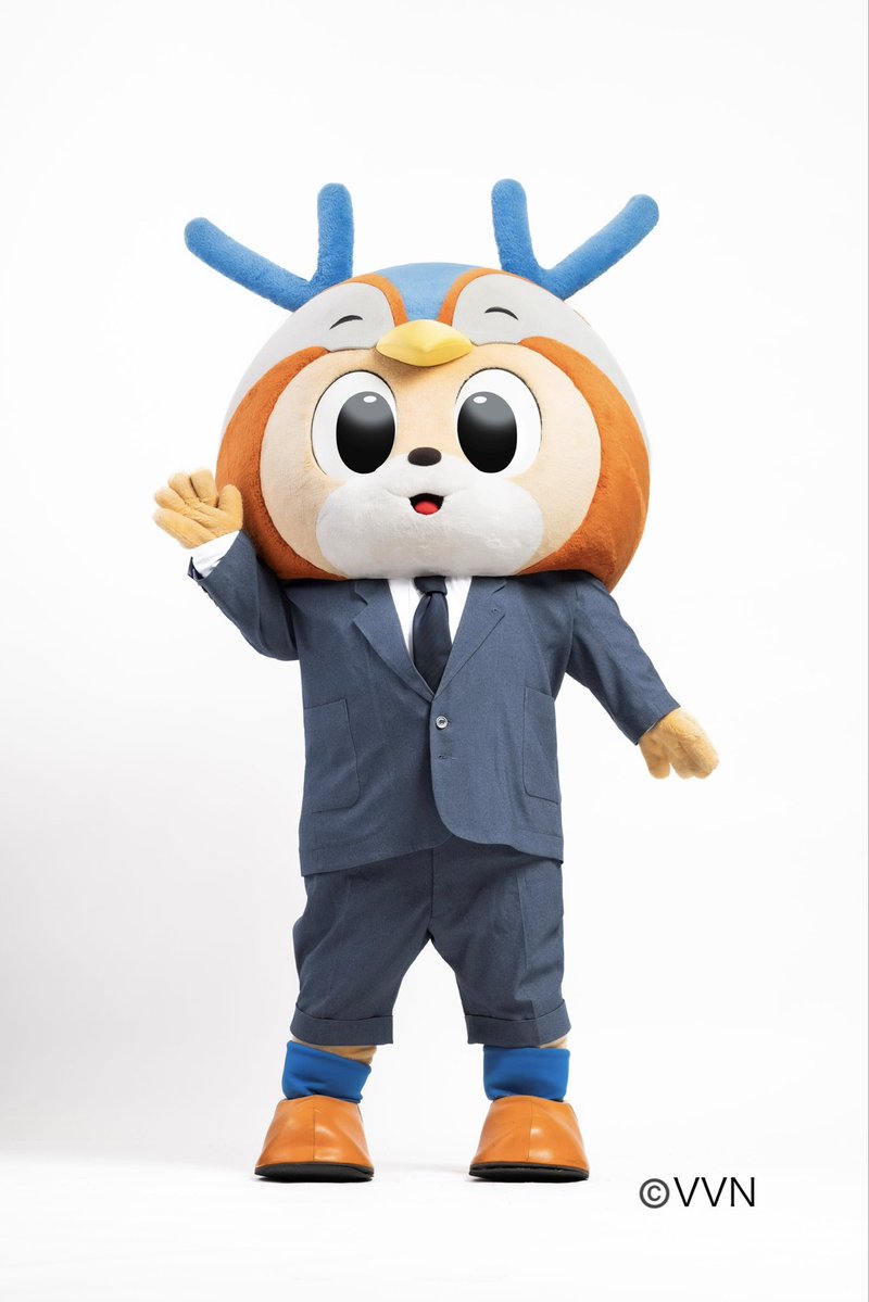 SlacksEminento's tweet photo. 🔹ヴィヴィくんが佐世保にやってく
る🐥✨🔸
9月23日（水・祝）、V•ファーレン長崎の大人気マスコット「ヴィヴィくん」が佐世保にお散歩にきます🐥長崎市外でヴィヴィくんに会える超レアなチャンスです！
当日3,000円以上お買い上げでヴィヴィくんとの記念写真撮影会📷詳細は当日スタッフへ🙋‍♀️#westory https://t.co/F9A52wBDAZ