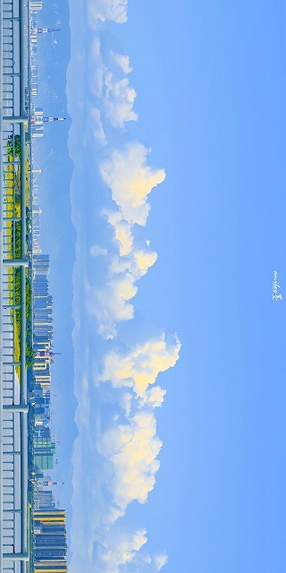 BrookeCarlkh's tweet photo. 火曜の朝から憂鬱。明日は会議が多いから、今日中に資料を片付けないと。朝6時からコーヒーを片手に、パソコンとにらめっこ。

#夜ふかし https://t.co/If0V8TYKib