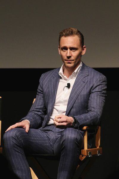 havanesemom13's tweet photo. Tom Hiddleston being front and center of the sits like a whore post, we know that’s right https://t.co/Yrk4hE63z3